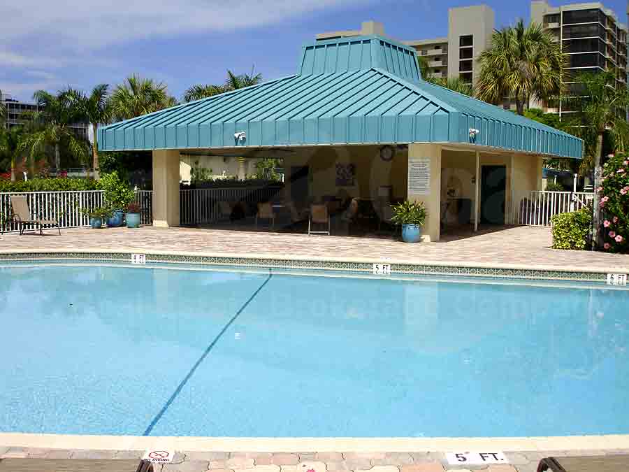 Gulf Breeze Community Pool and Cabana